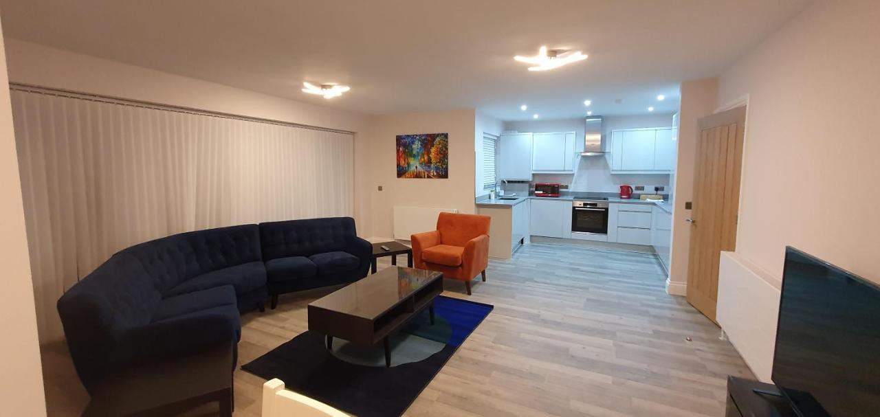 Garland Modern Spacious Apartment, Brentwood 1 Esterno foto